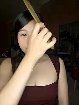 Snapshot of Bae1103 chatting on 10-02-25, 05:31 Bae1103 online show from 10-02-25, 05:31