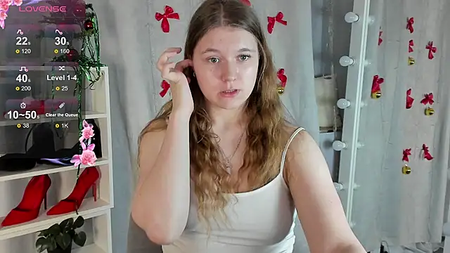 Snapshot of Rebecca_Kelly chatting on 12-20-24, 10:00 Rebecca Kelly online show from 12-20-24, 10:00