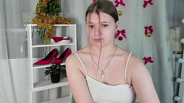 Snapshot of Rebecca_Kelly chatting on 01-03-25, 10:08 Rebecca Kelly online show from 01-03-25, 10:08