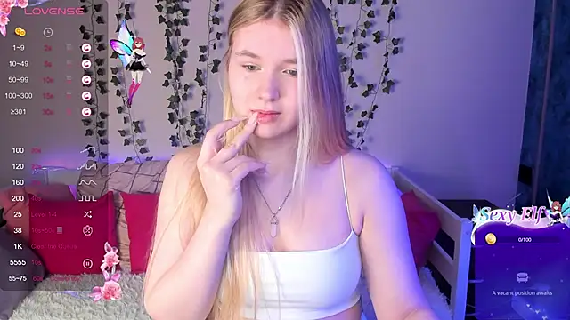 Snapshot of Rebecca_Kelly chatting on 03-20-25, 04:20 Rebecca Kelly online show from 03-20-25, 04:20