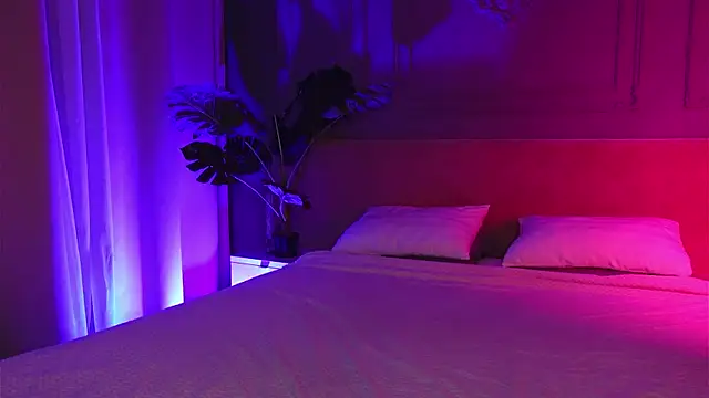 Liv Fay online show from 11-28-25, 03:04