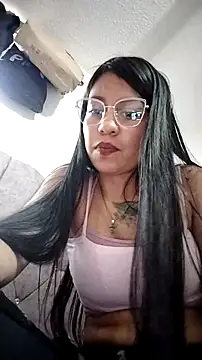 Tiphanydirty3 online show from 12-17-25, 10:27