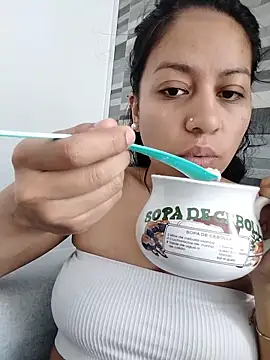 Tiphanydirty3 online show from 05-26-26, 04:14