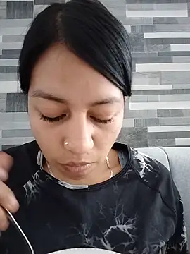 Tiphanydirty3 online show from 06-04-26, 07:31