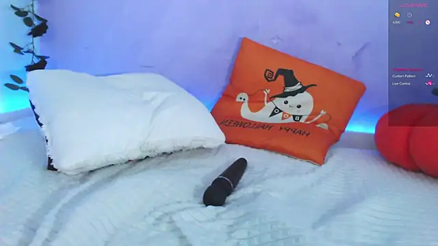 Scarlettsrorm online show from 10-12-25, 05:39