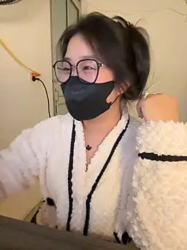 Jenni nana online show from 12-14-24, 03:58