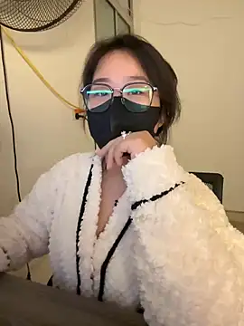 Jenni nana online show from 12-14-24, 07:03