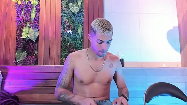 DrakeNeumann online show from 04-22-26, 03:42