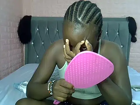 sexybree  online show from 06-07-26, 09:29