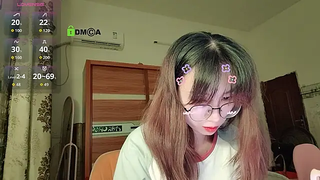 Lili 666 online show from 09-13-25, 05:57