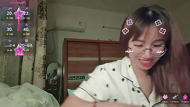 Lili 666 online show from 06-07-26, 04:33