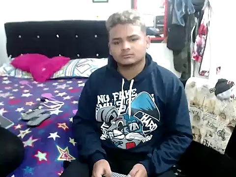 Boycuriousxxx online show from 09-25-25, 11:47