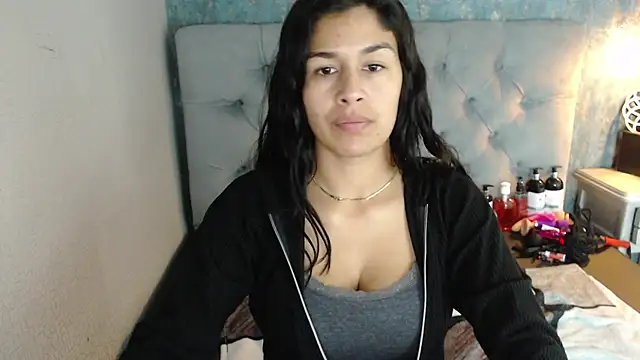 Snapshot of ginasailor chatting on 02-21-26, 01:17 ginasailor online show from 02-21-26, 01:17