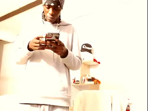 phillip-hot online show from 02-23-25, 02:18