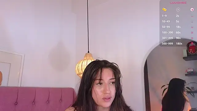 Snapshot of eimy22 chatting on 12-19-24, 02:12 eimy22 online show from 12-19-24, 02:12