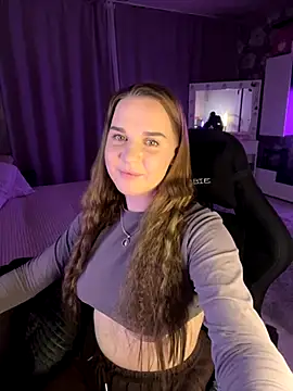 Snapshot of Lexi_noah chatting on 10-22-25, 09:25 Lexi noah online show from 10-22-25, 09:25