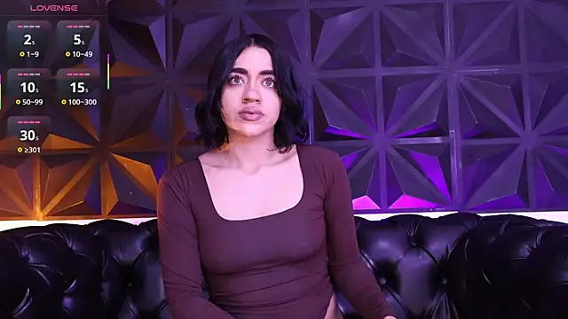 KasiaNoir  online show from 11-18-25, 12:09