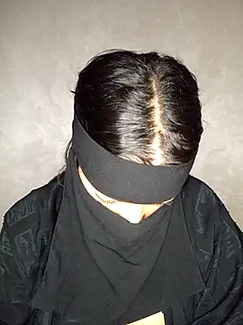 Snapshot of Narimane_maroc chatting on 12-01-25, 09:42 Narimane maroc online show from 12-01-25, 09:42