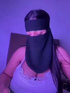 Narimane maroc online show from 04-25-26, 12:24