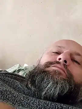 Snapshot of AlexandruCsaba chatting on 03-10-25, 09:21 AlexandruCsaba online show from 03-10-25, 09:21