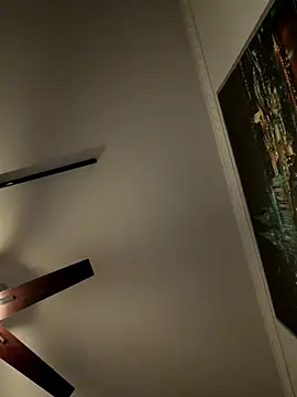 Snapshot of Hornyblond_Bella chatting on 11-14-25, 05:00 Hornyblond Bella online show from 11-14-25, 05:00