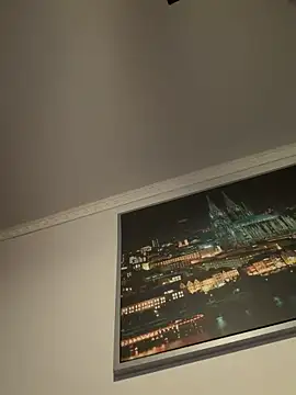 Snapshot of Hornyblond_Bella chatting on 11-15-25, 06:00 Hornyblond Bella online show from 11-15-25, 06:00