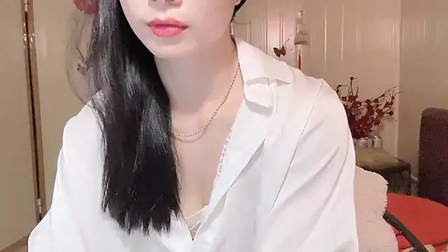 Snapshot of LinhChi_9x chatting on 07-01-26, 02:35 LinhChi 9x online show from 07-01-26, 02:35