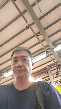 YuHsuant online show from 12-18-25, 10:21