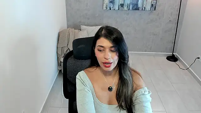 gia watsonn online show from 07-22-26, 06:32