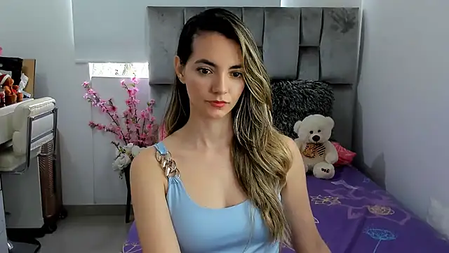 Snapshot of baby-miah chatting on 12-07-24, 06:48 baby-miah online show from 12-07-24, 06:48