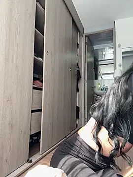 Effy Bonny online show from 12-15-25, 03:16