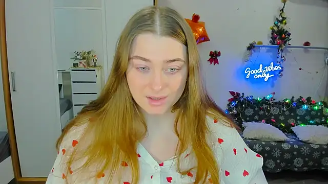 Demure Smile online show from 12-02-24, 02:42