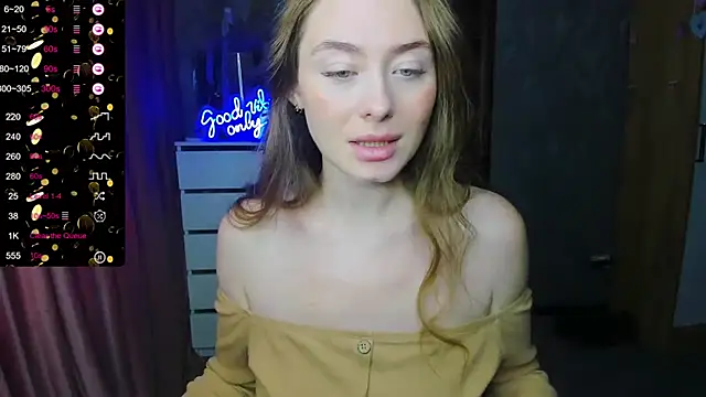 Demure Smile online show from 09-15-25, 04:56
