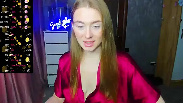Demure Smile online show from 09-20-25, 05:41
