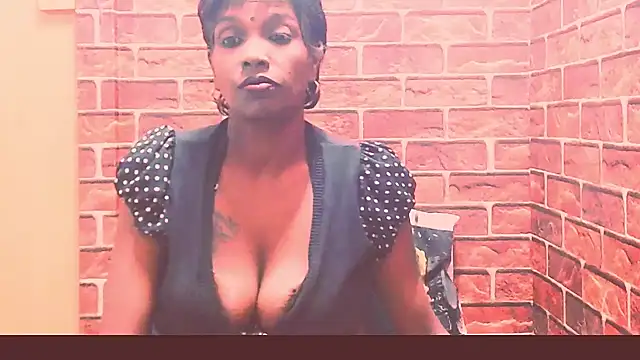 Fuckable Nasty MILF online show from 06-22-26, 04:04
