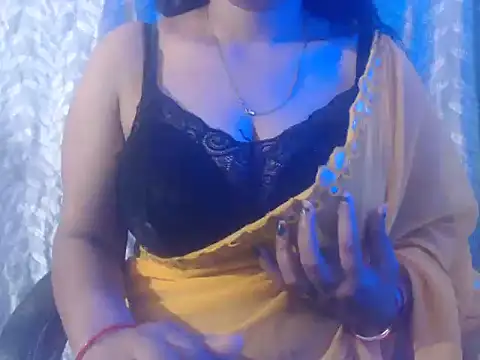 Snapshot of cute-priy chatting on 11-06-25, 05:08 cute-priy online show from 11-06-25, 05:08