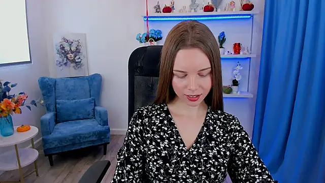 MileyWings online show from 10-25-25, 11:51