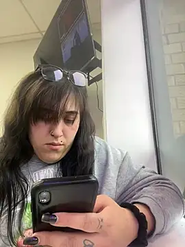 ThicBunz online show from 03-17-25, 07:15