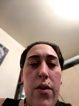 ThicBunz online show from 11-02-25, 05:37