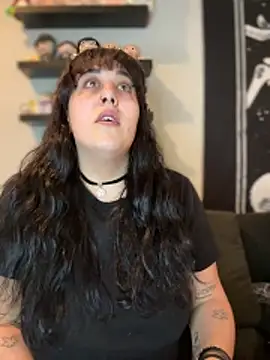 ThicBunz online show from 11-17-25, 05:52