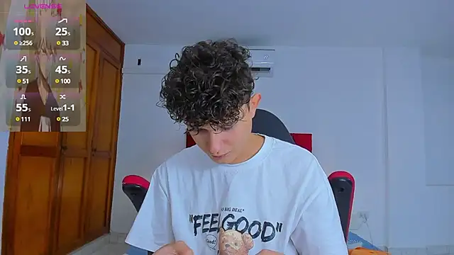 Nathan Bluee online show from 12-16-24, 01:32