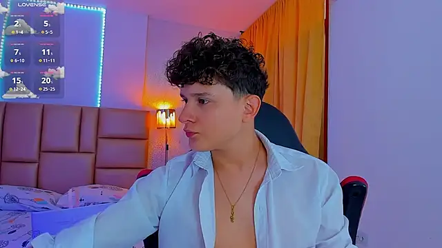 Nathan Bluee online show from 02-28-25, 01:03