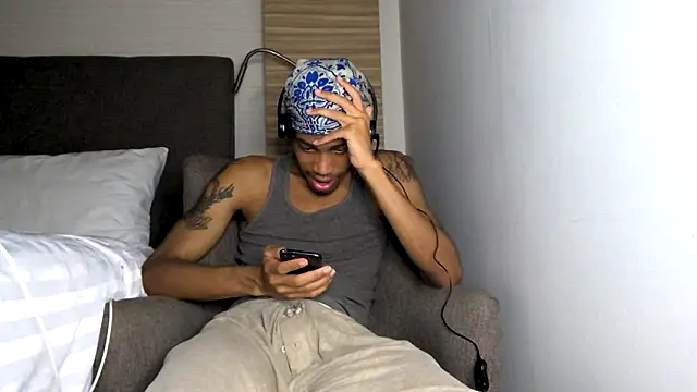 Skinnyblackman online show from 04-28-26, 04:39