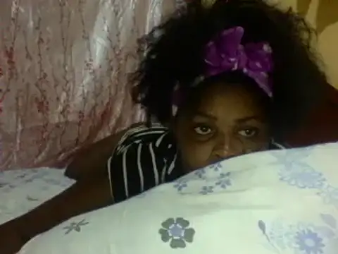 Snapshot of Ebonnygirl chatting on 03-17-25, 09:34 Ebonnygirl online show from 03-17-25, 09:34