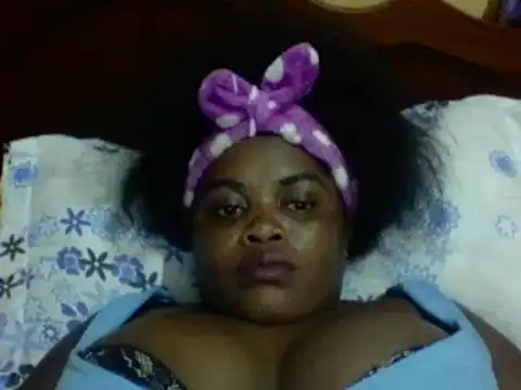 Snapshot of Ebonnygirl chatting on 03-22-25, 12:17 Ebonnygirl online show from 03-22-25, 12:17