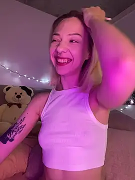  urbestie  online show from 06-18-26, 10:03