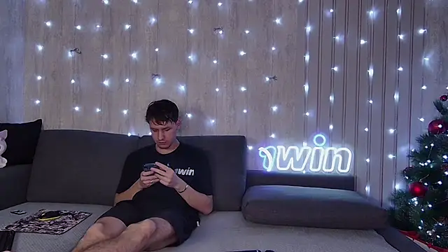 wineandboobss online show from 12-30-24, 03:35