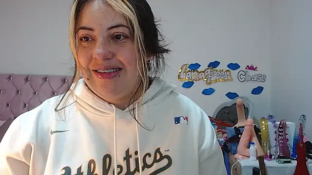 Snapshot of lanaqueen699 chatting on 01-07-25, 12:20 lanaqueen699 online show from 01-07-25, 12:20