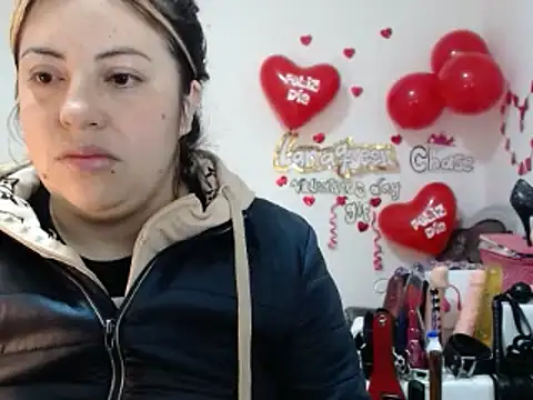 Snapshot of lanaqueen699 chatting on 02-18-25, 12:06 lanaqueen699 online show from 02-18-25, 12:06