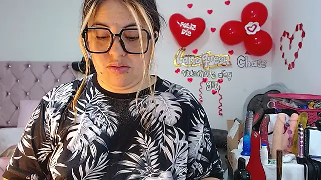 Snapshot of lanaqueen699 chatting on 02-25-25, 03:27 lanaqueen699 online show from 02-25-25, 03:27